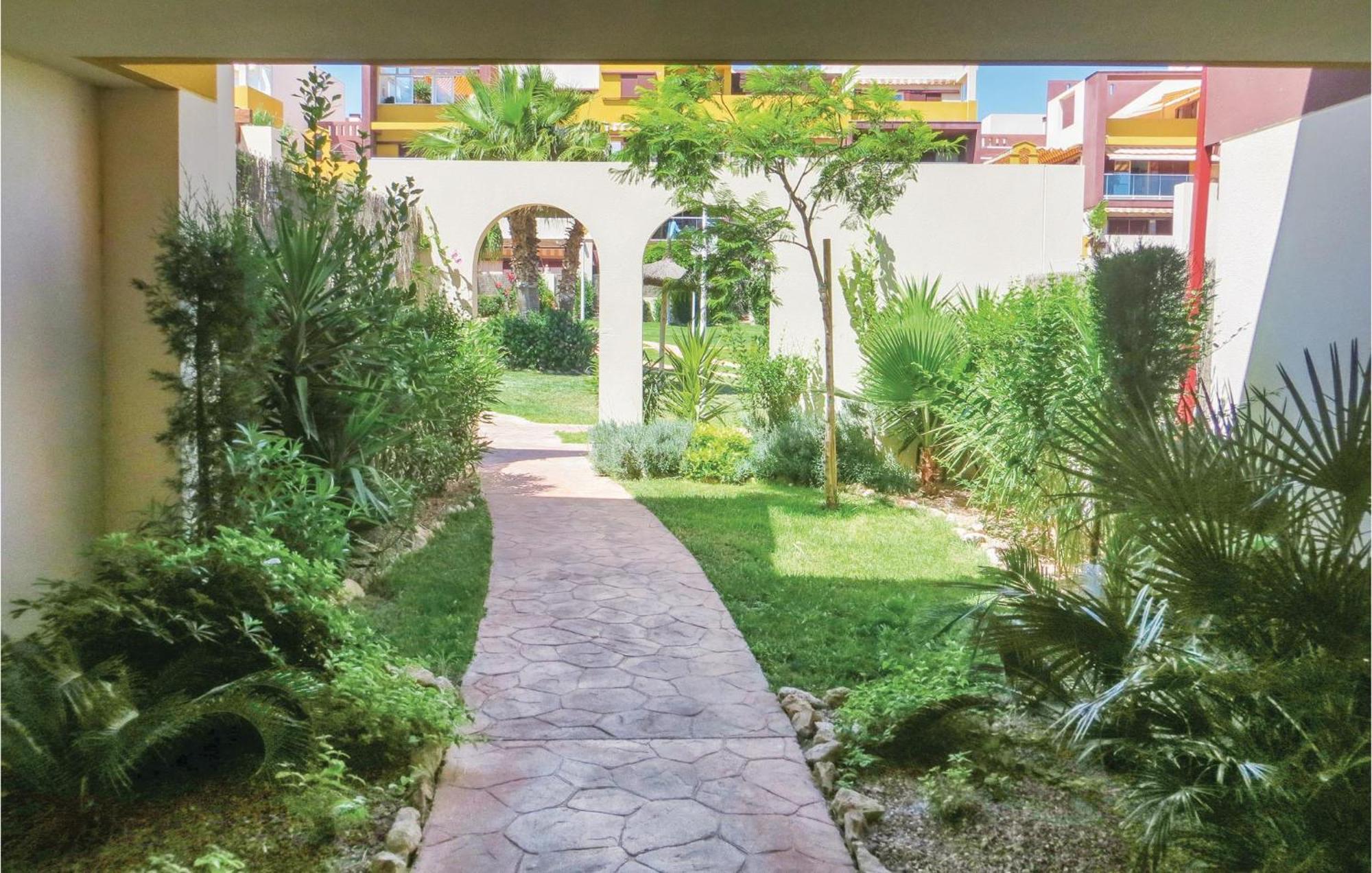 Awesome Apartment In Orihuela With Kitchen Playa Flamenca Luaran gambar